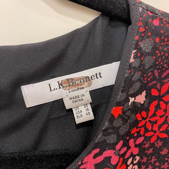 LK Bennett Red and Black Floral Long Sleeve Dress Size 16 - Picture 4 of 8